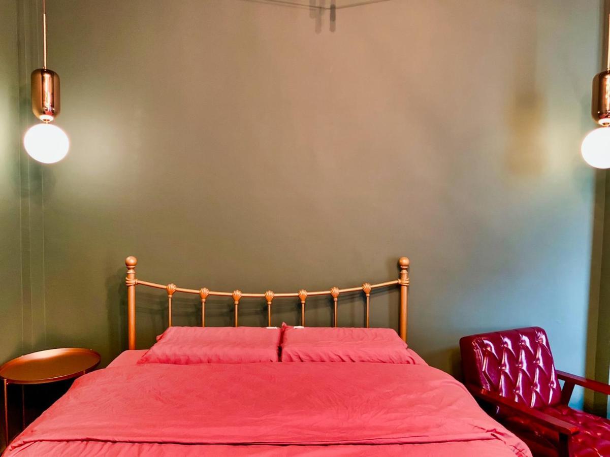Hinoki Mansion Hostel Tainan Bagian luar foto