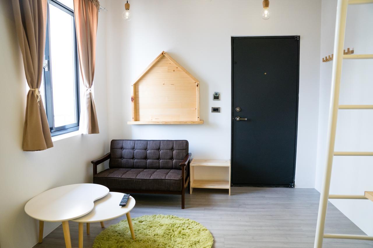 Hinoki Mansion Hostel Tainan Bagian luar foto