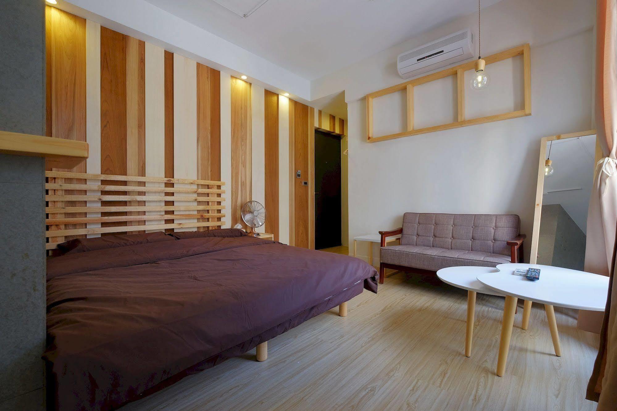 Hinoki Mansion Hostel Tainan Bagian luar foto