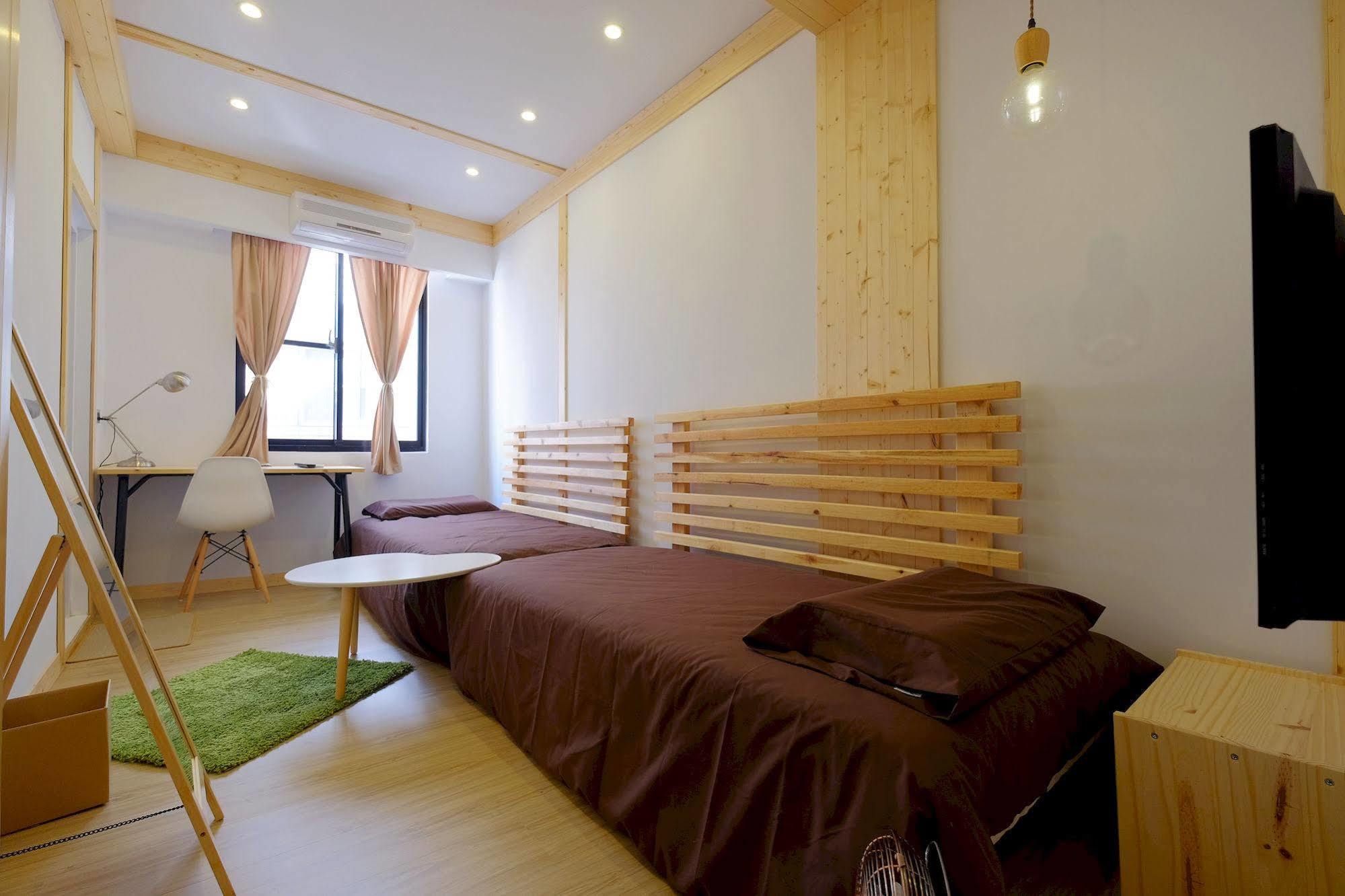 Hinoki Mansion Hostel Tainan Bagian luar foto