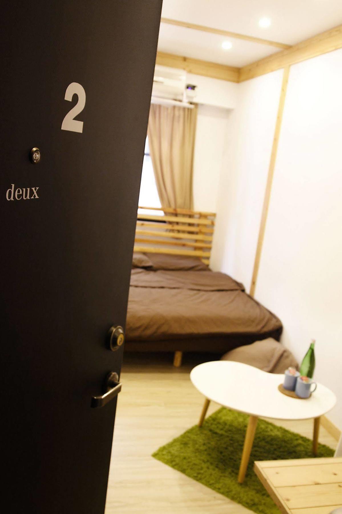 Hinoki Mansion Hostel Tainan Bagian luar foto