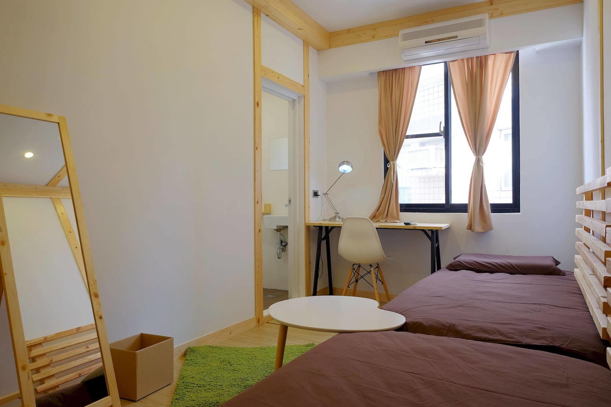 Hinoki Mansion Hostel Tainan Bagian luar foto